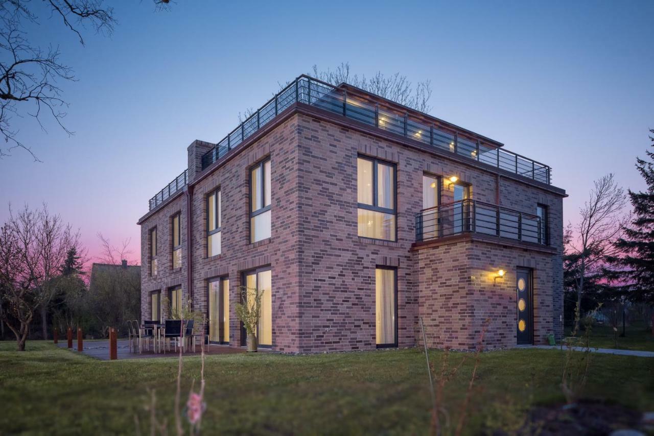 Villa Lotsenhaeuser Ruegen - Luxus Ferienhaus - 3 Schlafzimmer - Sauna - Dachterrasse Mit Boddenblick Breege Exterior photo